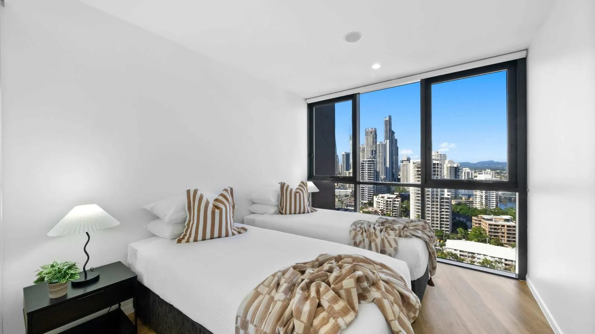 Panorama Paradise By Khove Gold Coast Apartment